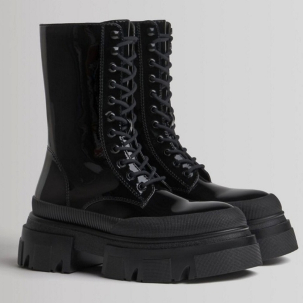 Bershka Chunky Calf Length Lace Up Women's Biker Boots, Black, Size 6/6.5 Grunge